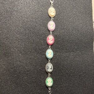 Elegant Multi-Color Cameo Bracelet